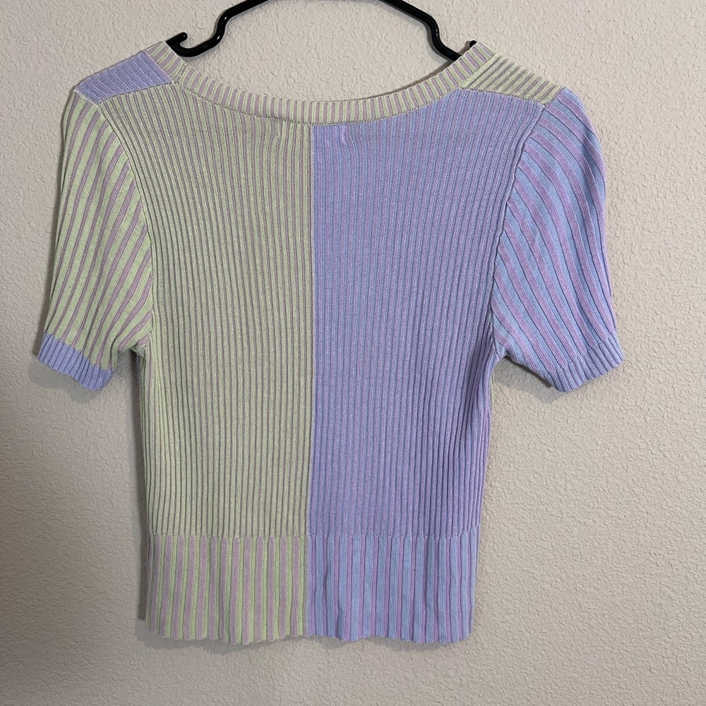 Multicolor Ribbed Short Sleeve Cropped Top - Picture 4 of 5